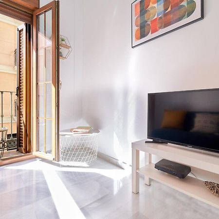 Apartamento En El Centro, Tranquilo Y Luminoso Малага Экстерьер фото