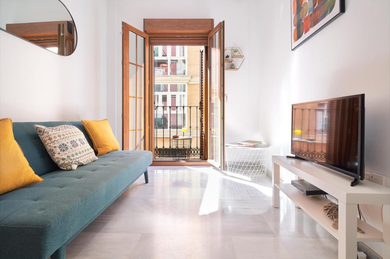 Apartamento En El Centro, Tranquilo Y Luminoso Малага Экстерьер фото
